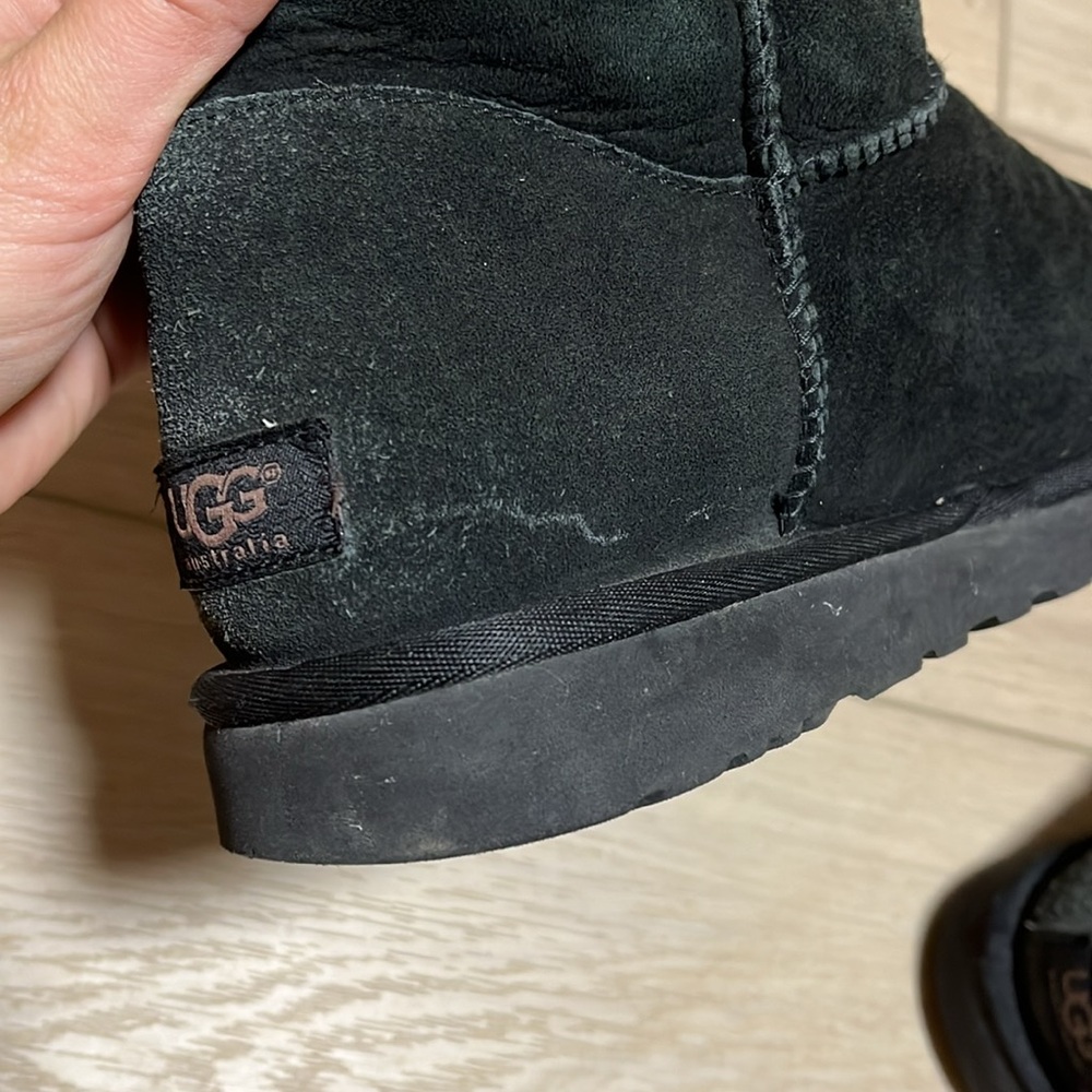 UGG Australia Women's Black Suede Shearling Sheepskin Button Boots Size 11 - Picture 10 of 10